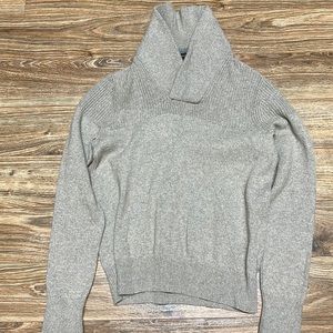 Mens Banana Republic light Silver/Brown Scarf Collar Sweater. Size Small.